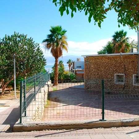 Ein Bokek Rooms To Rent Neve Zohar Exterior photo